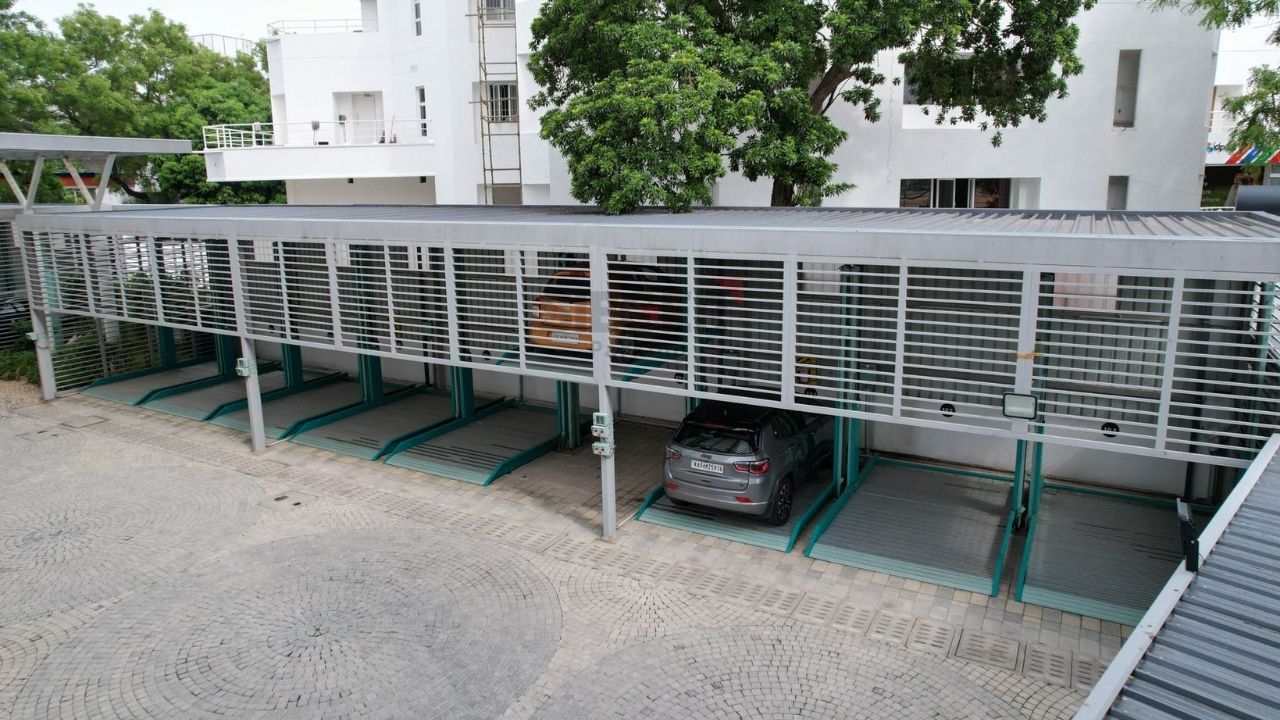 Stack Parking in Thrissur with 34 Cars