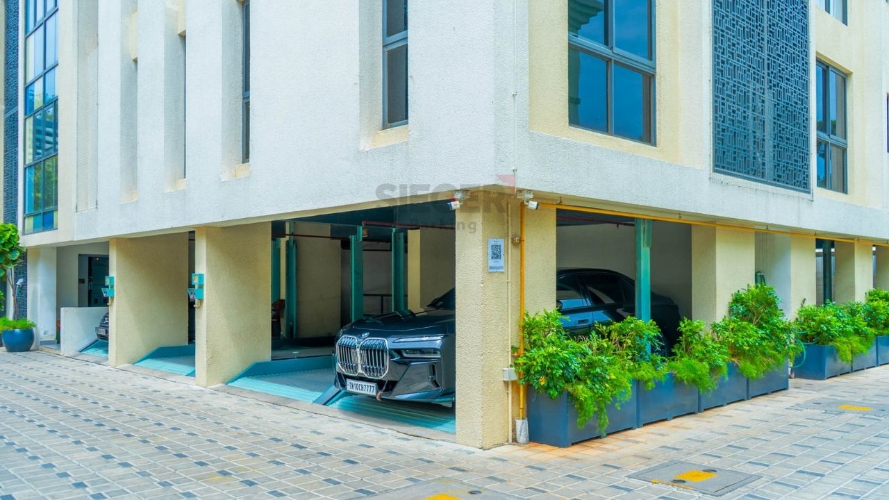Pit-Stack Parking in Chennai with 34 Cars