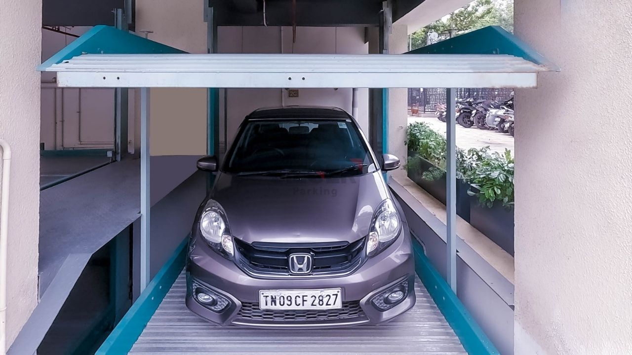 Pit-Stack Parking in Chennai with 34 Cars