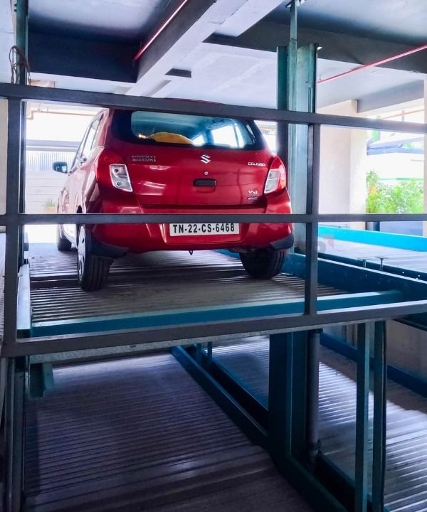 Pit-Stack Parking in Chennai with 34 Cars